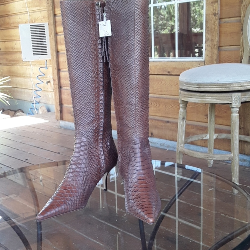 Boots - Picture 2 of 4
